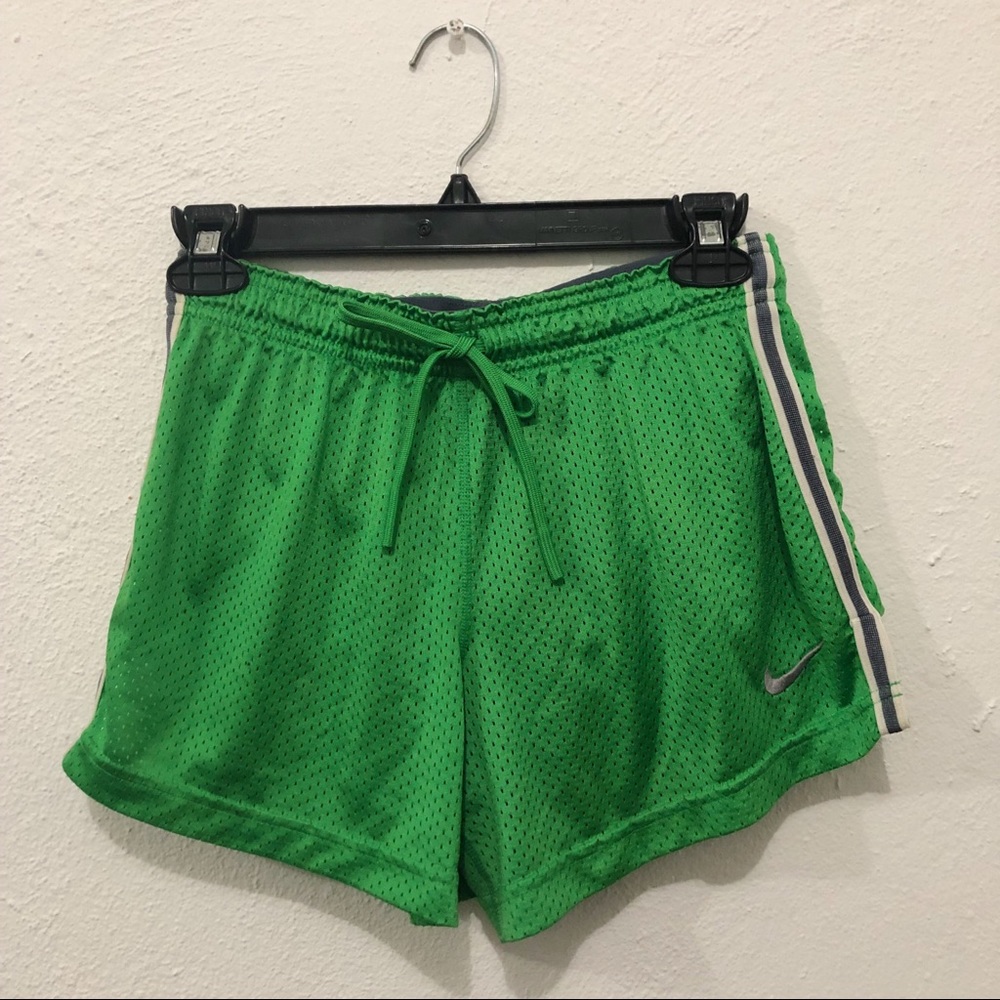 Green running shorts wt white side elastic // NIKE